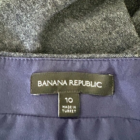 Banana Republic Wool Blend Wrap Skirt Charcoal Grey Side Button Size 10 - Picture 8 of 8